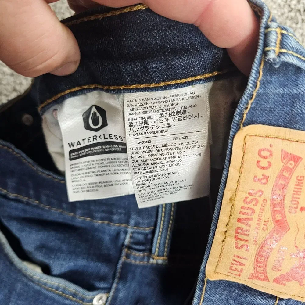 Levis ** this